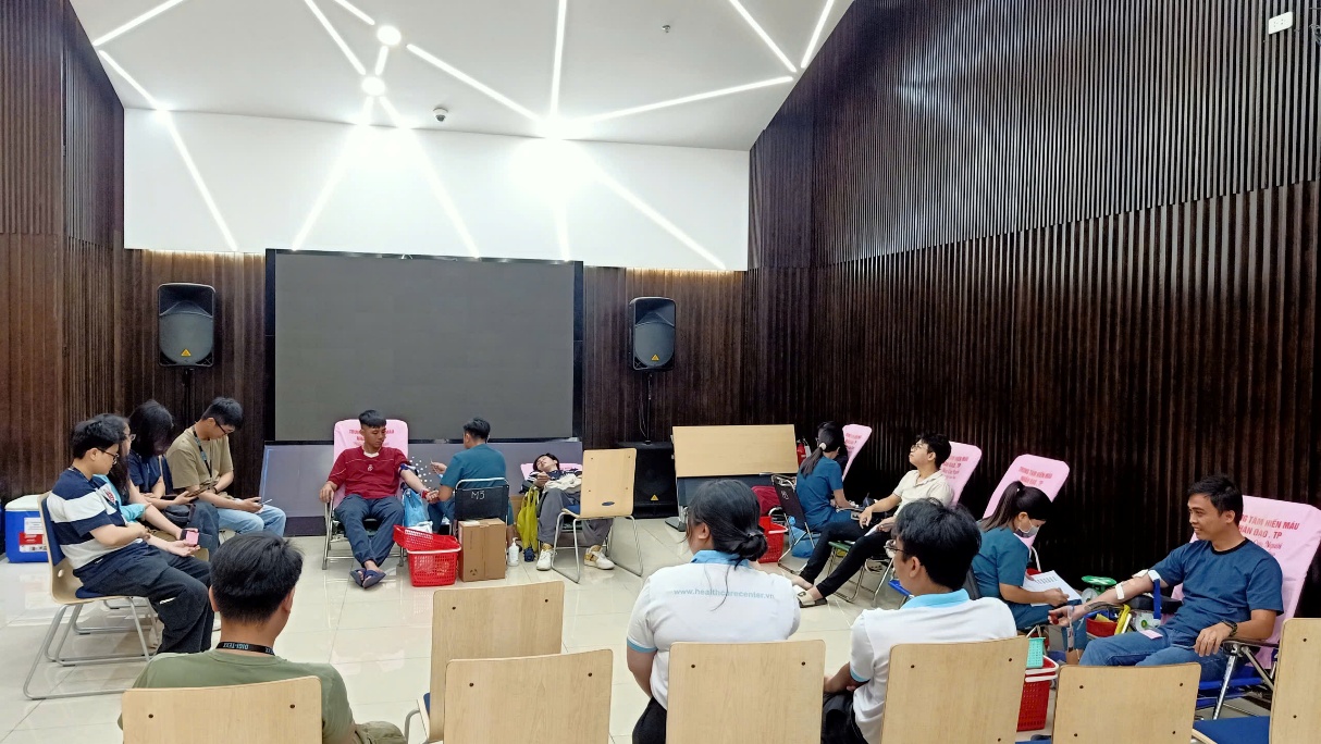 Chương trình Hiến máu tình nguyện diễn ra tại hội trường tòa nhà QTSC Building 1