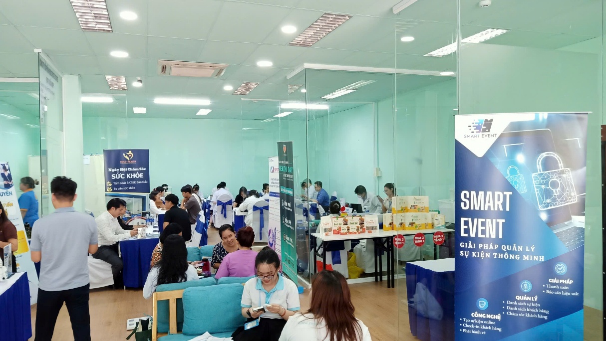 Các hoạt động tầm soát và tư vấn sức khỏe diễn ra tại HCC, tòa nhà QTSC Building 3