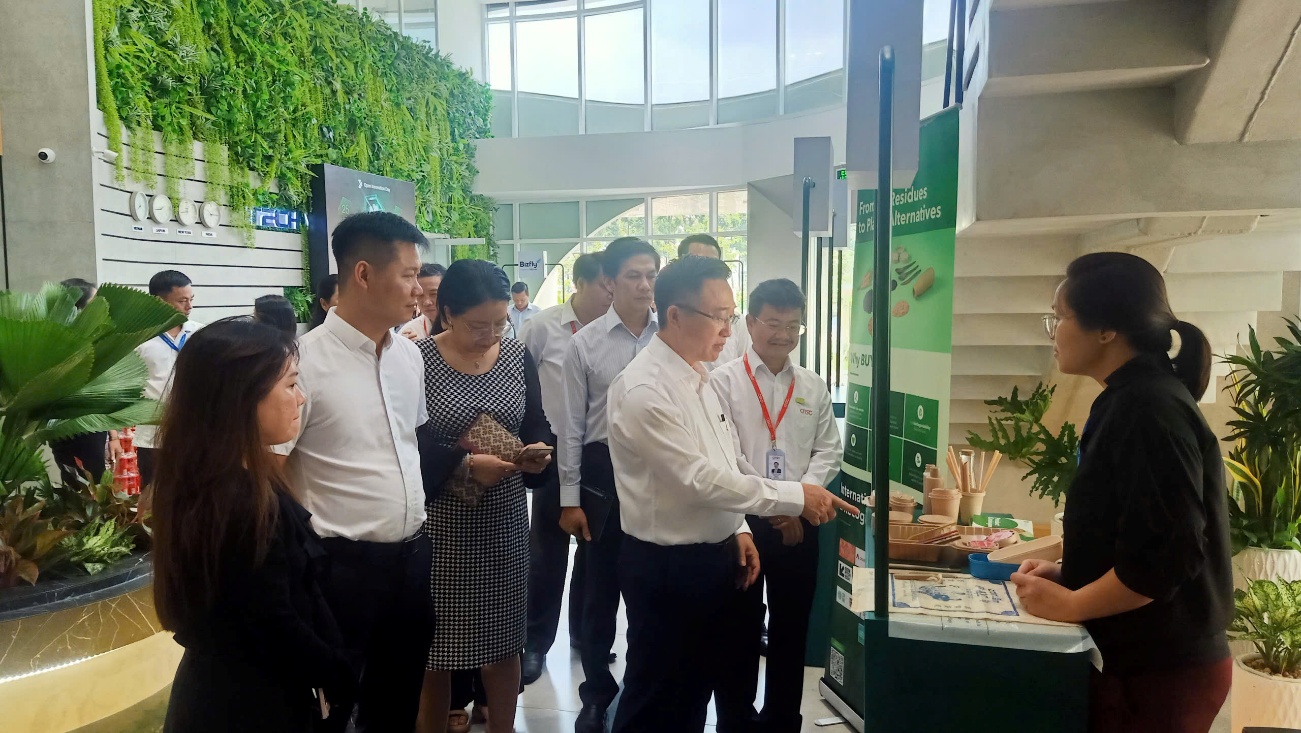 Tham quan Trung tâm đổi mới sáng tạo Mở - SOIHUB