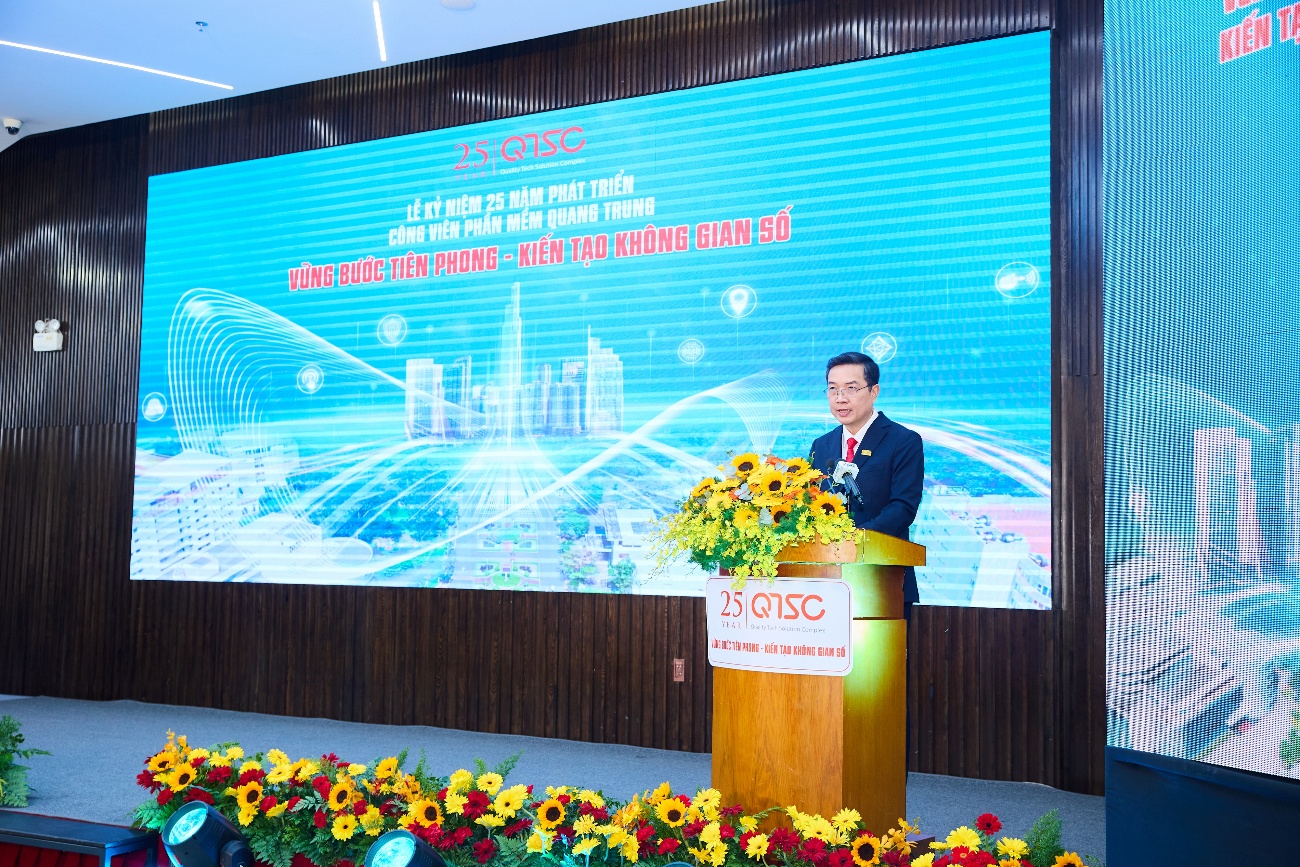 Ông Nguyễn Thanh Hải, Bí thư Đảng ủy, Chủ tịch Hội đồng thành viên Công ty QTSC phát biểu tiếp thu ý kiến của các vị lãnh đạo