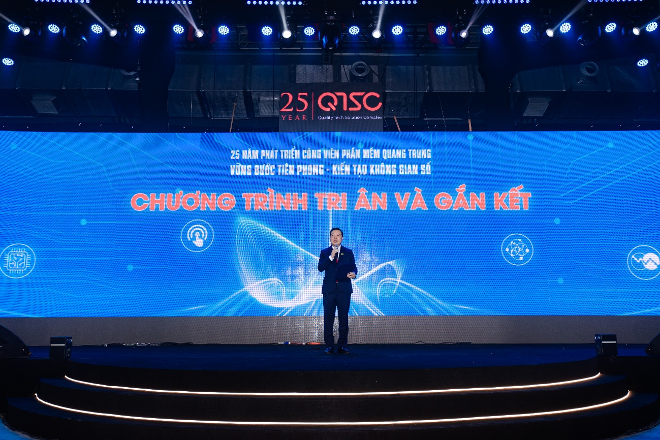 Ông Nguyễn Thanh Hải, Bí thư Đảng ủy, Chủ tịch Hội đồng thành viên Công ty QTSC phát biểu chào mừng chương trình