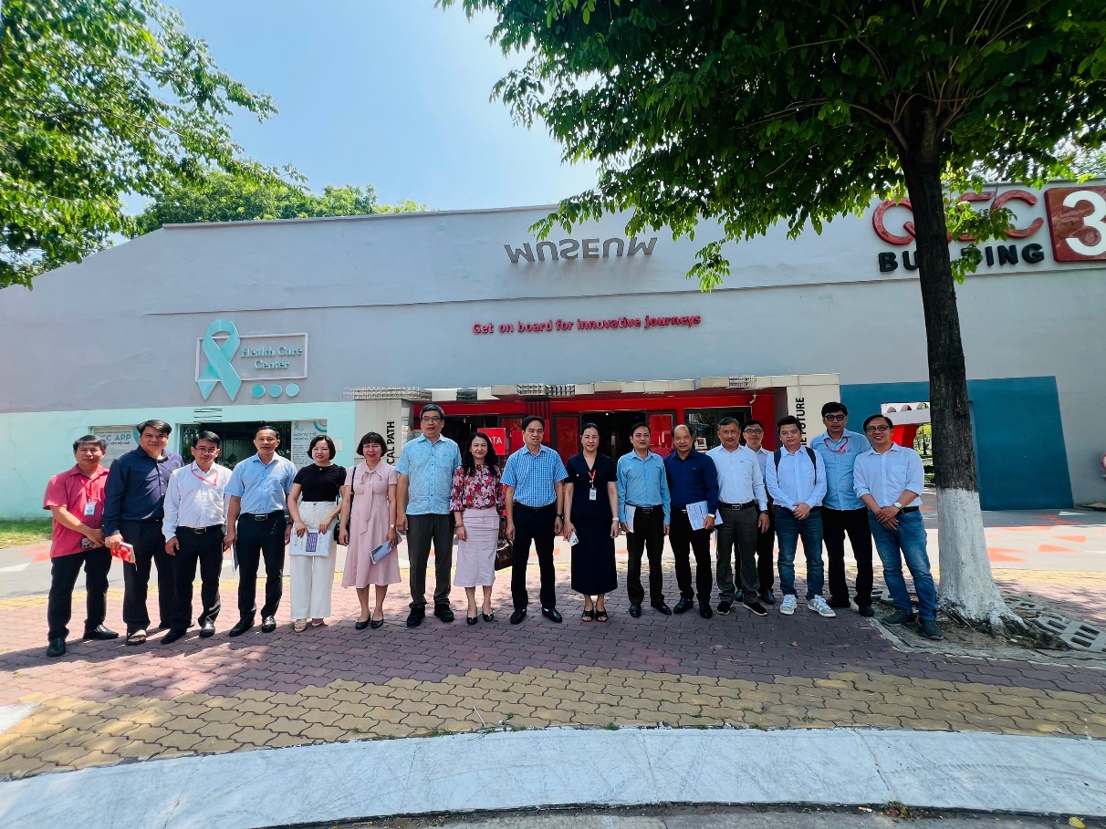 Visiting the QTSC Museum and taking group photos