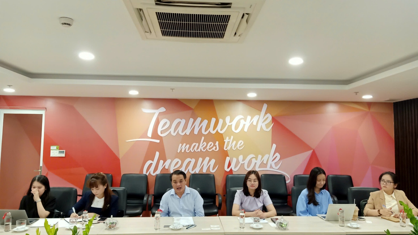 Ông Lê Trường Duy, Giám đốc, Phó Chủ tịch Hội đồng Quản lý HCMC C4IR phát biểu về mục đích chuyến thăm và làm việc tại QTSC