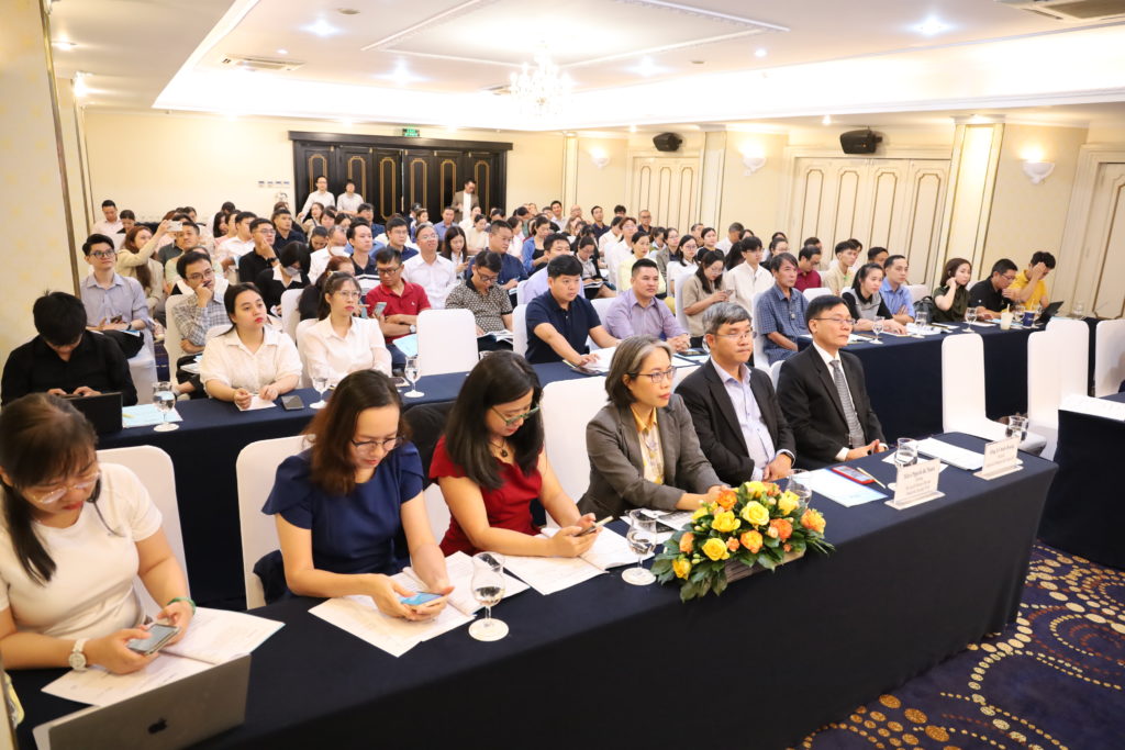 Hình 5,6: Toàn cảnh hội thảo