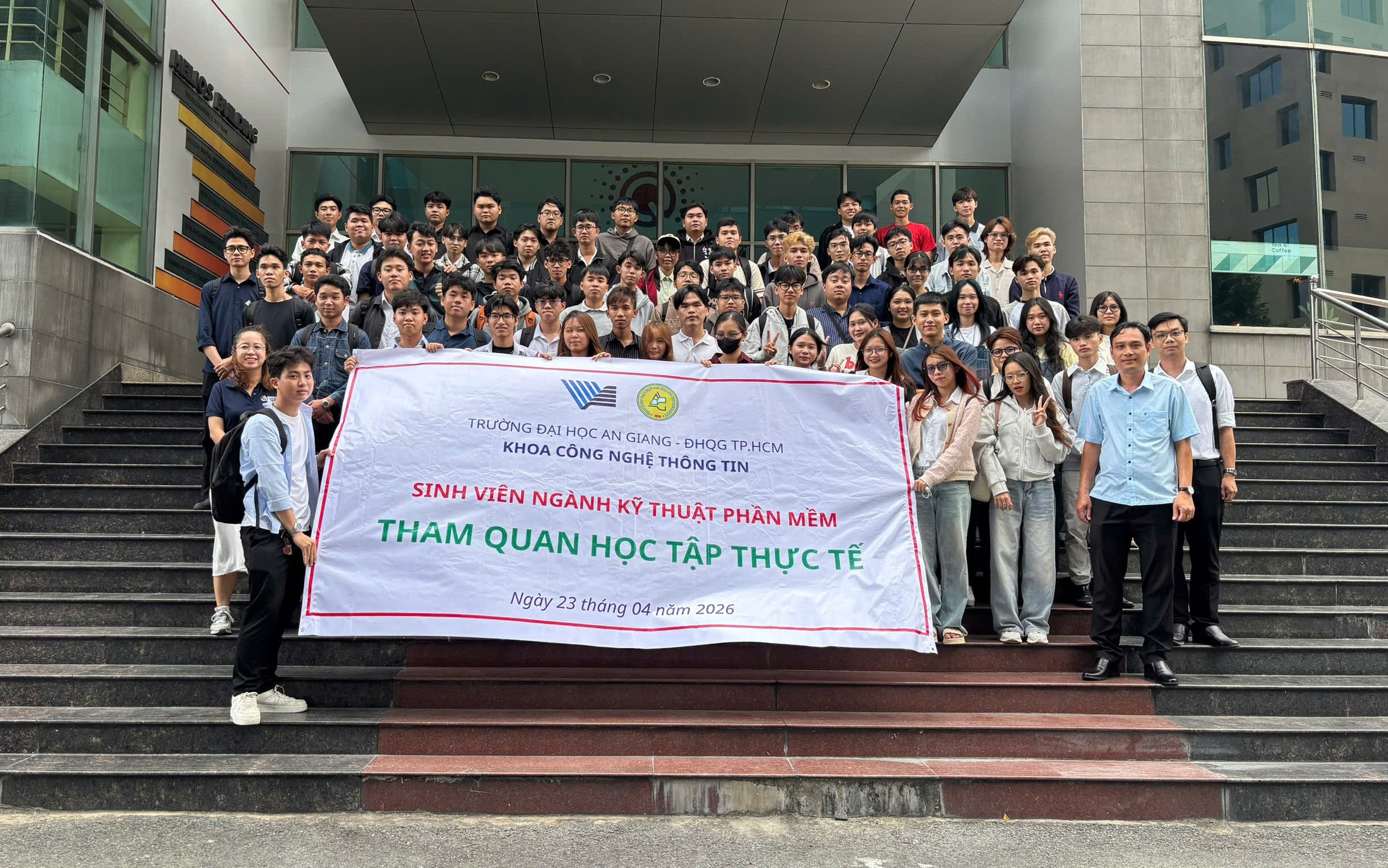 Tham quan môi trường làm việc thực tế tại công ty BTM Global Việt Nam