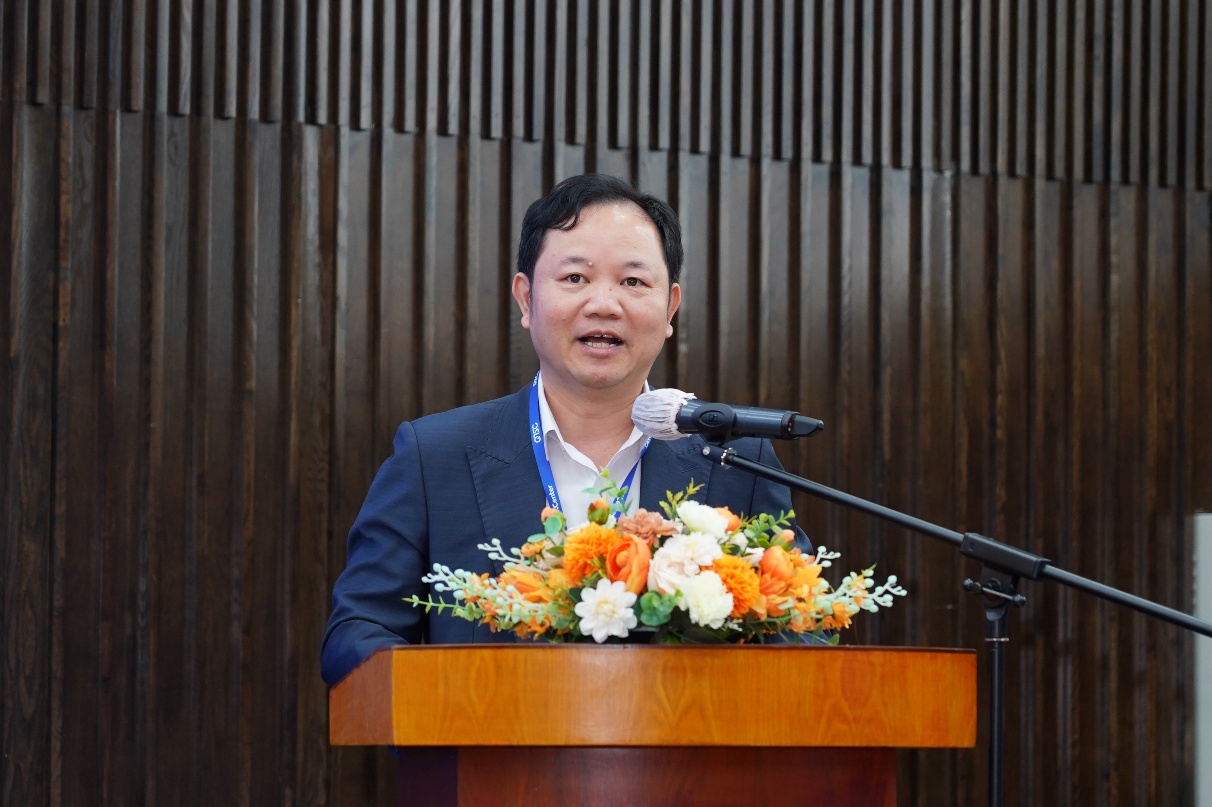 Ông Cao Xuân Thắng - Tham tán thương mại Việt Nam tại Singapore phát biểu chào mừng chương trình