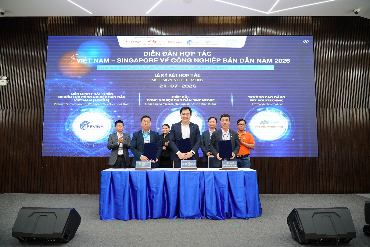 Ký kết Biên bản ghi nhớ hợp tác giữa Hiệp hội Công nghiệp Bán dẫn Singapore và Liên minh Phát triển Nguồn nhân lực Công nghiệp Bán dẫn Việt Nam (SEVINA) và Cao đẳng FPT Polytechnic